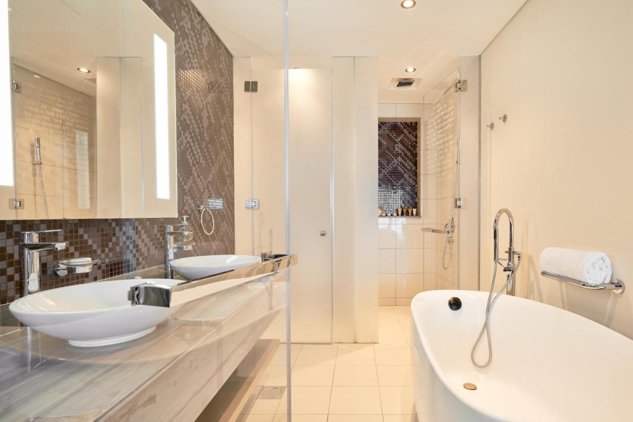 Aliving Superior 3br Paramount Towers Business Bay -6104 Appartement