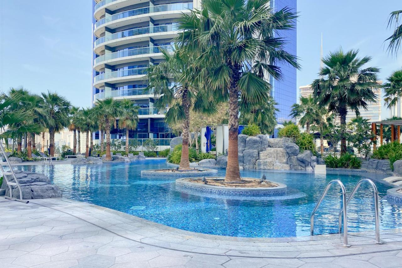 Aliving Superior 3br Paramount Towers Business Bay -6104 Appartement *